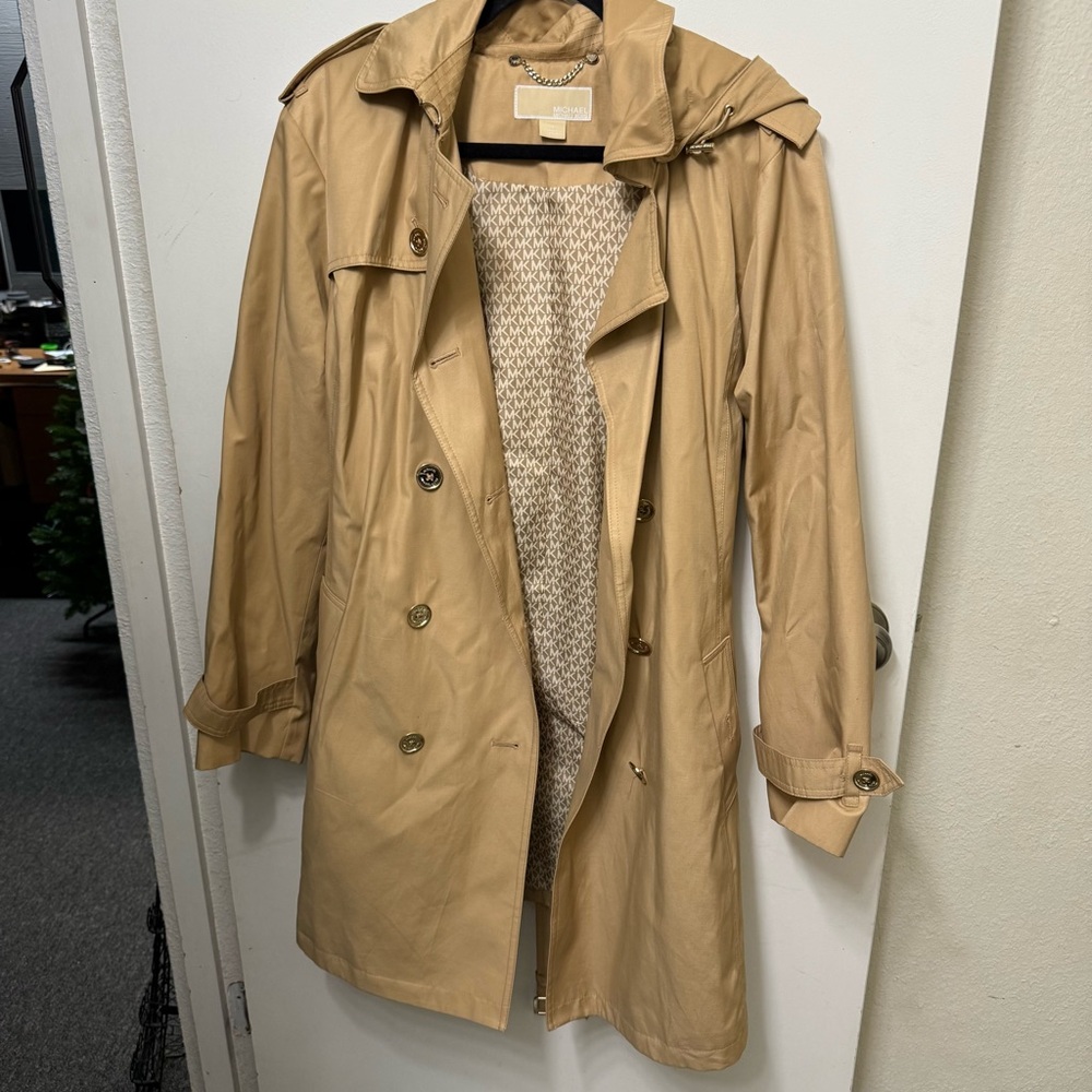 Women's Tan Trench Coat